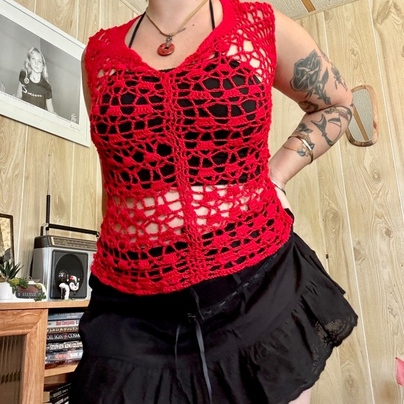 Vintage Women's Small Red Stretch Crochet Top - Picture 1 of 5
